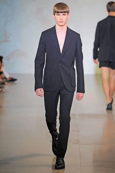 Look 31